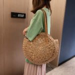New round hollow straw bag crochet bag - Image 4