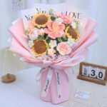 Knitted Wool Bouquet Woven Sunflower Flower Finished Product - Image 9