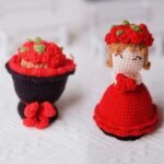 Hand-woven Diy Crossdressing Bridal Doll Wool Crochet Bouquet - Image 8